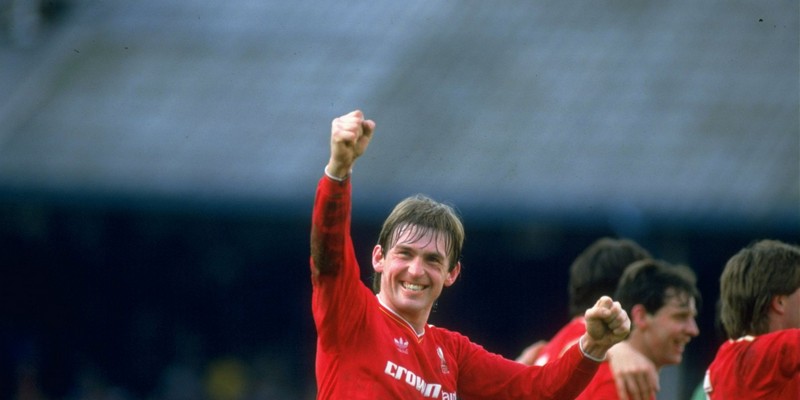 Huyền Thoại Liverpool - Những Cái Tên Đã Làm Nên Lịch Sử 5 Kenny Dalglish là 1 trong những biểu tượng lớn nhất của Liverpool mọi thời đại