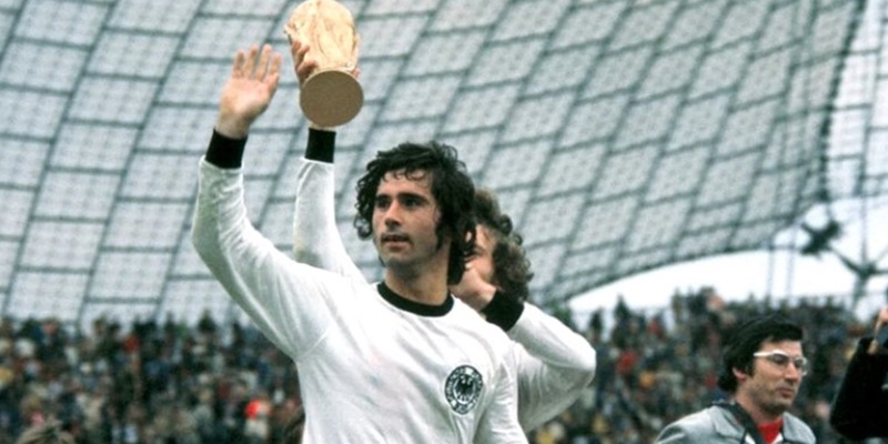 Vua Phá Lưới Bundesliga | Danh Hiệu Của Các Tiền Vệ Số 1 5 Gerd Muller là người ghi nhiều bàn thắng nhất lịch sử Bundesliga